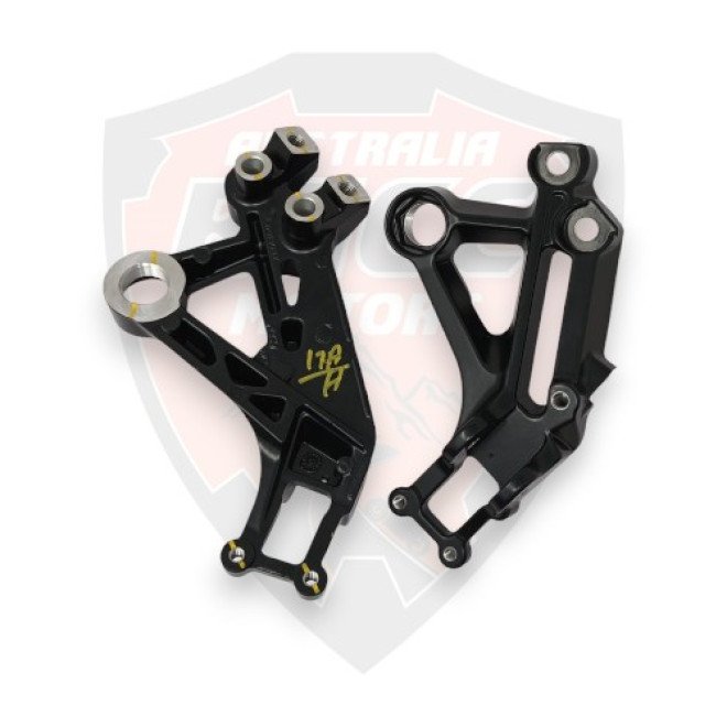 Set Front Holder Step Black (LH & RH)