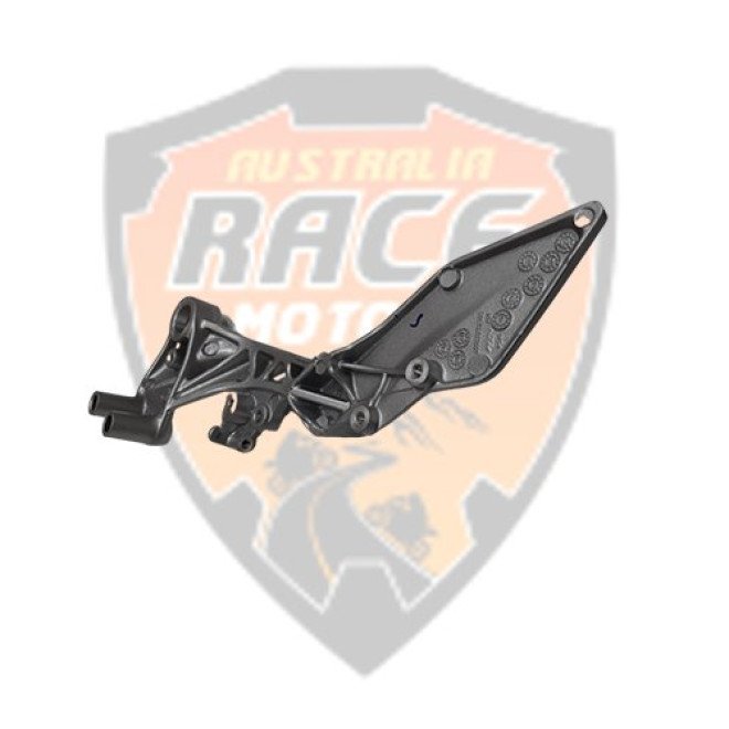Footrest Bracket Front RH Duke 200 y 390